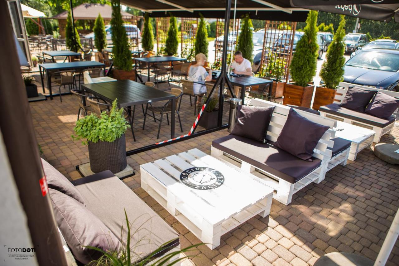 Gosciniec Zacisze I Blisko A2 Dabie-Uniejow I Restauracja住宿加早餐旅馆 外观 照片