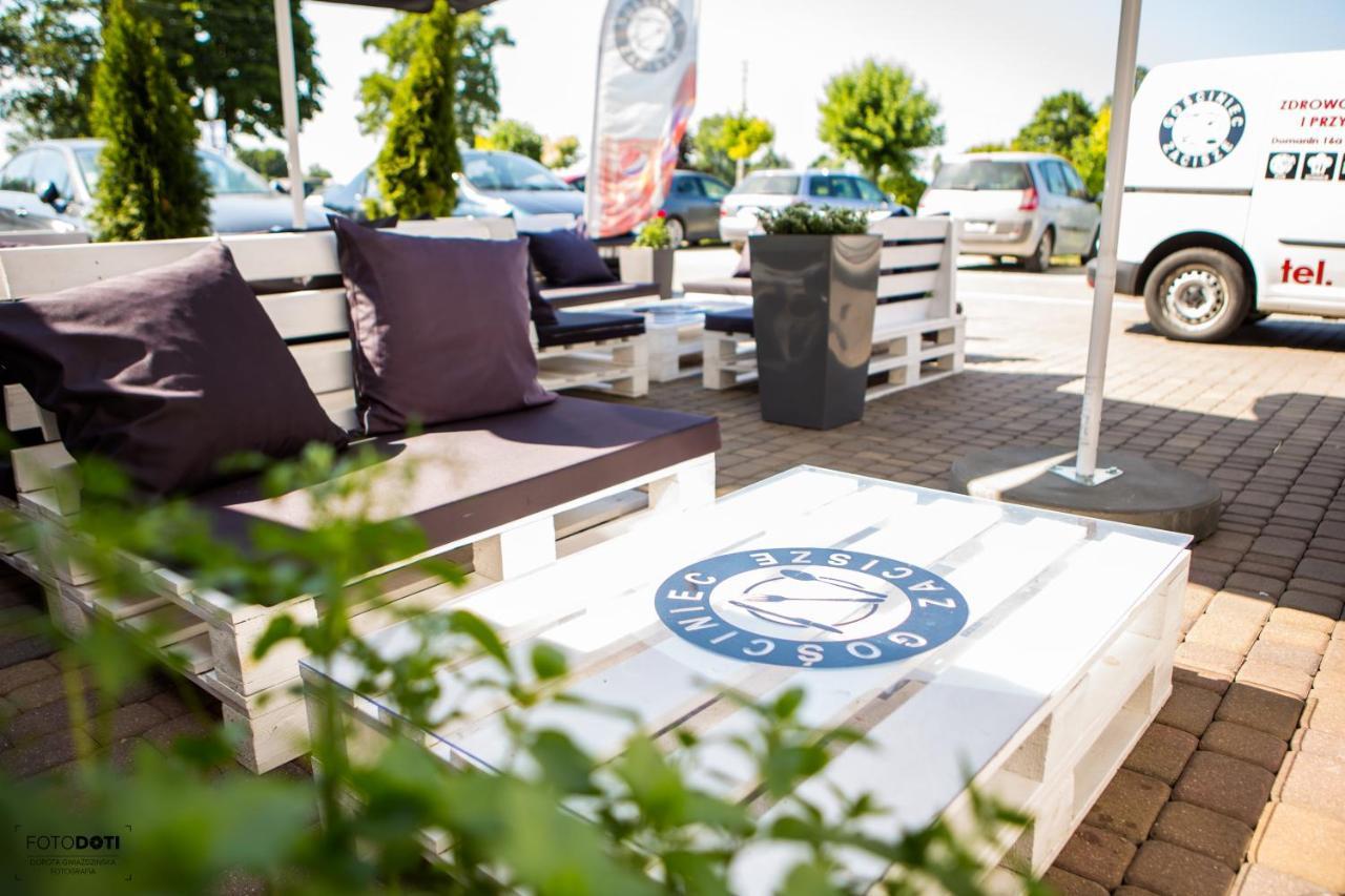 Gosciniec Zacisze I Blisko A2 Dabie-Uniejow I Restauracja住宿加早餐旅馆 外观 照片