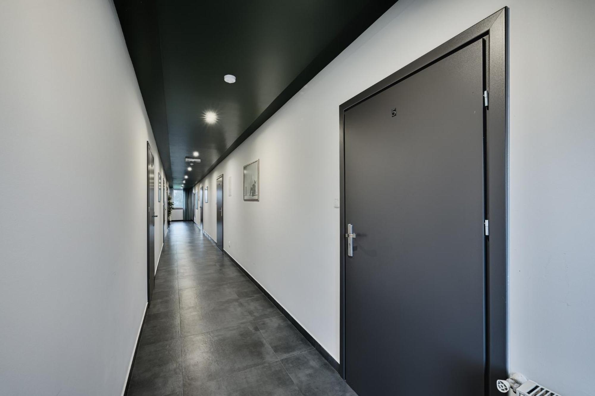 Gosciniec Zacisze I Blisko A2 Dabie-Uniejow I Restauracja住宿加早餐旅馆 外观 照片