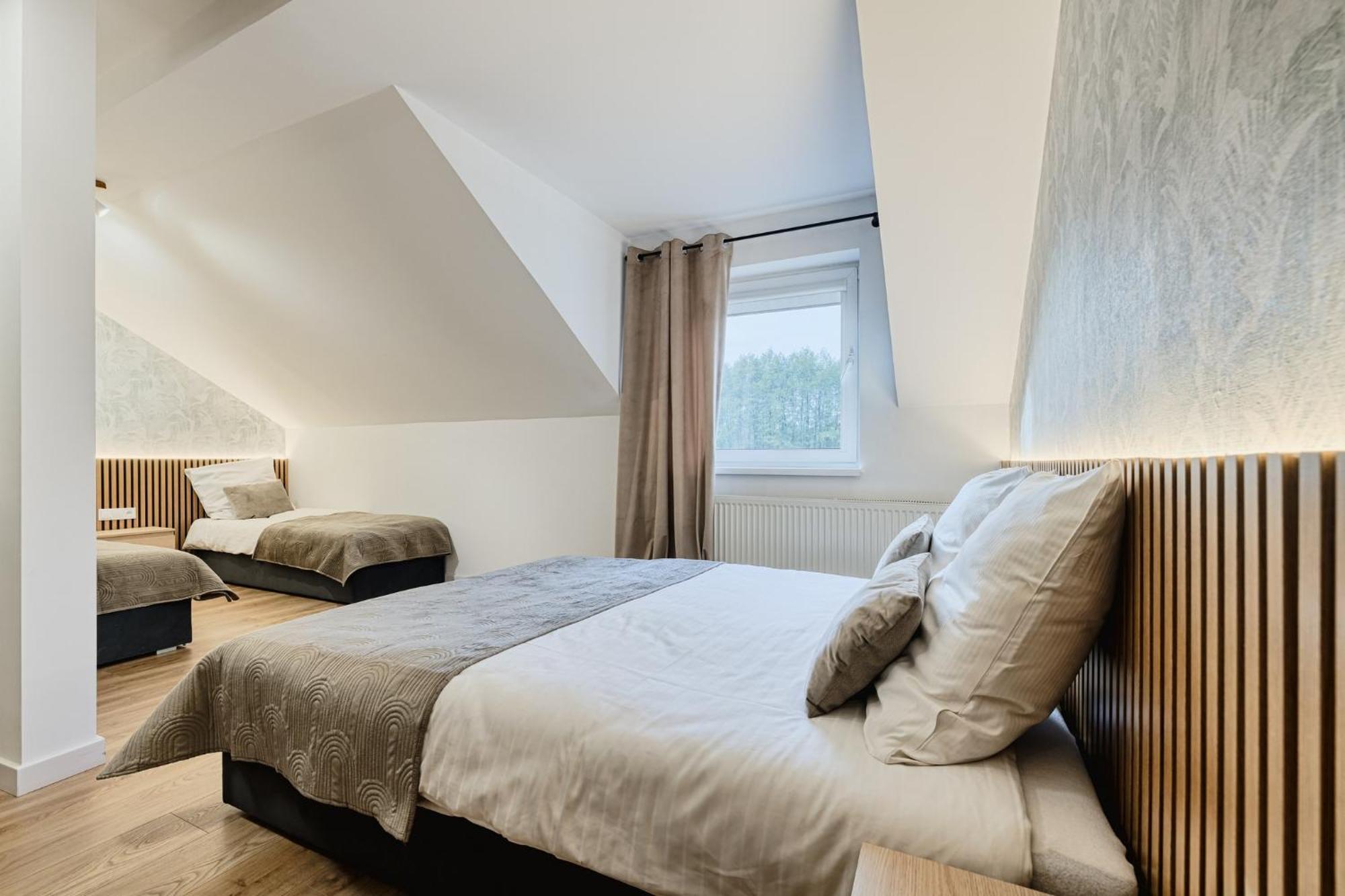 Gosciniec Zacisze I Blisko A2 Dabie-Uniejow I Restauracja住宿加早餐旅馆 外观 照片