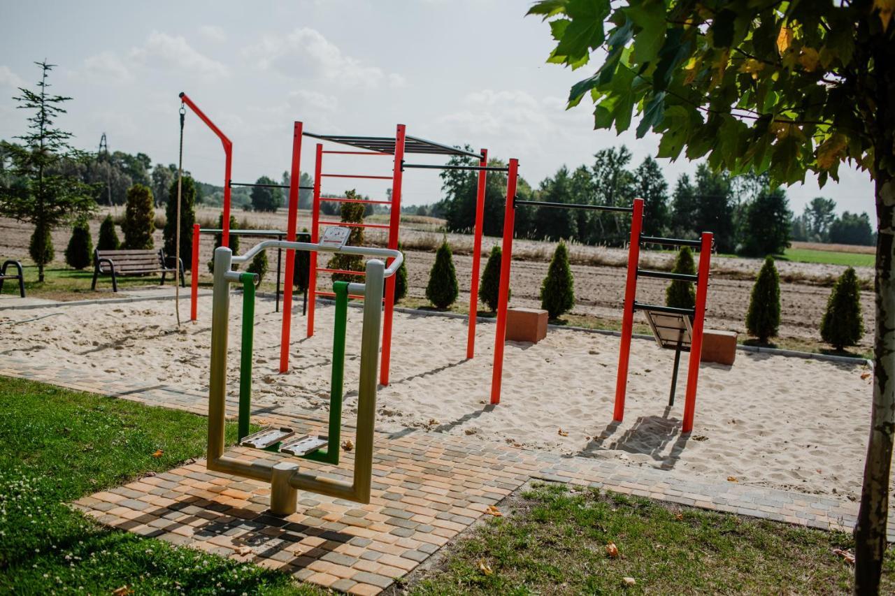 Gosciniec Zacisze I Blisko A2 Dabie-Uniejow I Restauracja住宿加早餐旅馆 外观 照片
